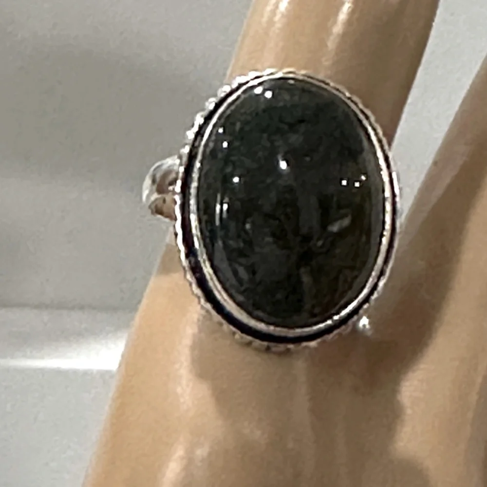 💕 Onyx, gemstone, silver plated, ring, adjustable,‎ handmade, stamped 925